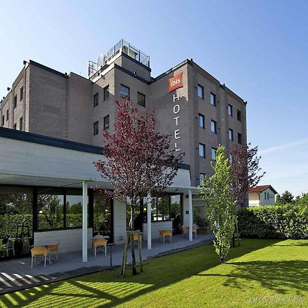 Hotel Ibis Firenze Prato Est Campi Bisenzio Bagian luar foto
