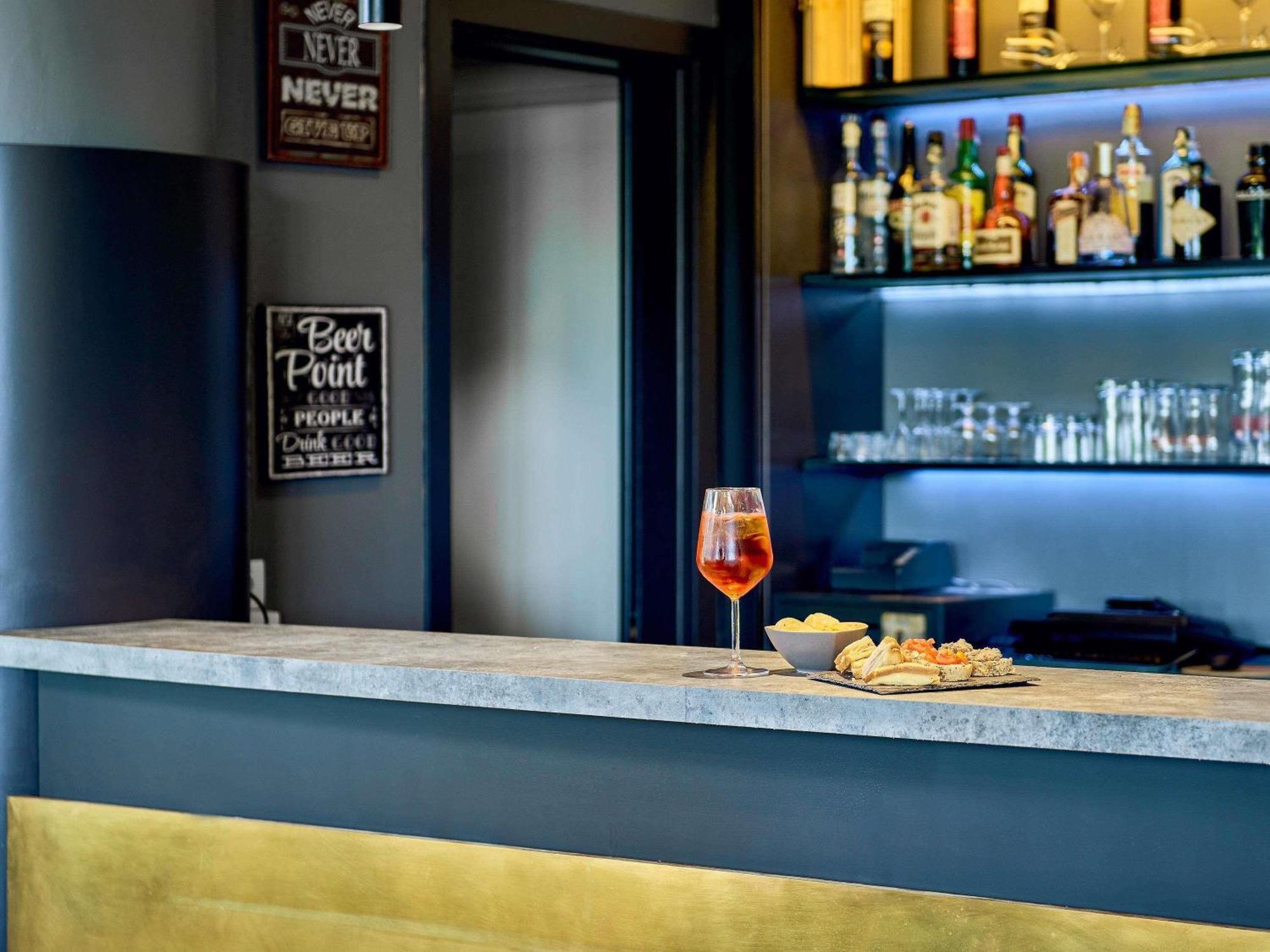 Hotel Ibis Firenze Prato Est Campi Bisenzio Bagian luar foto