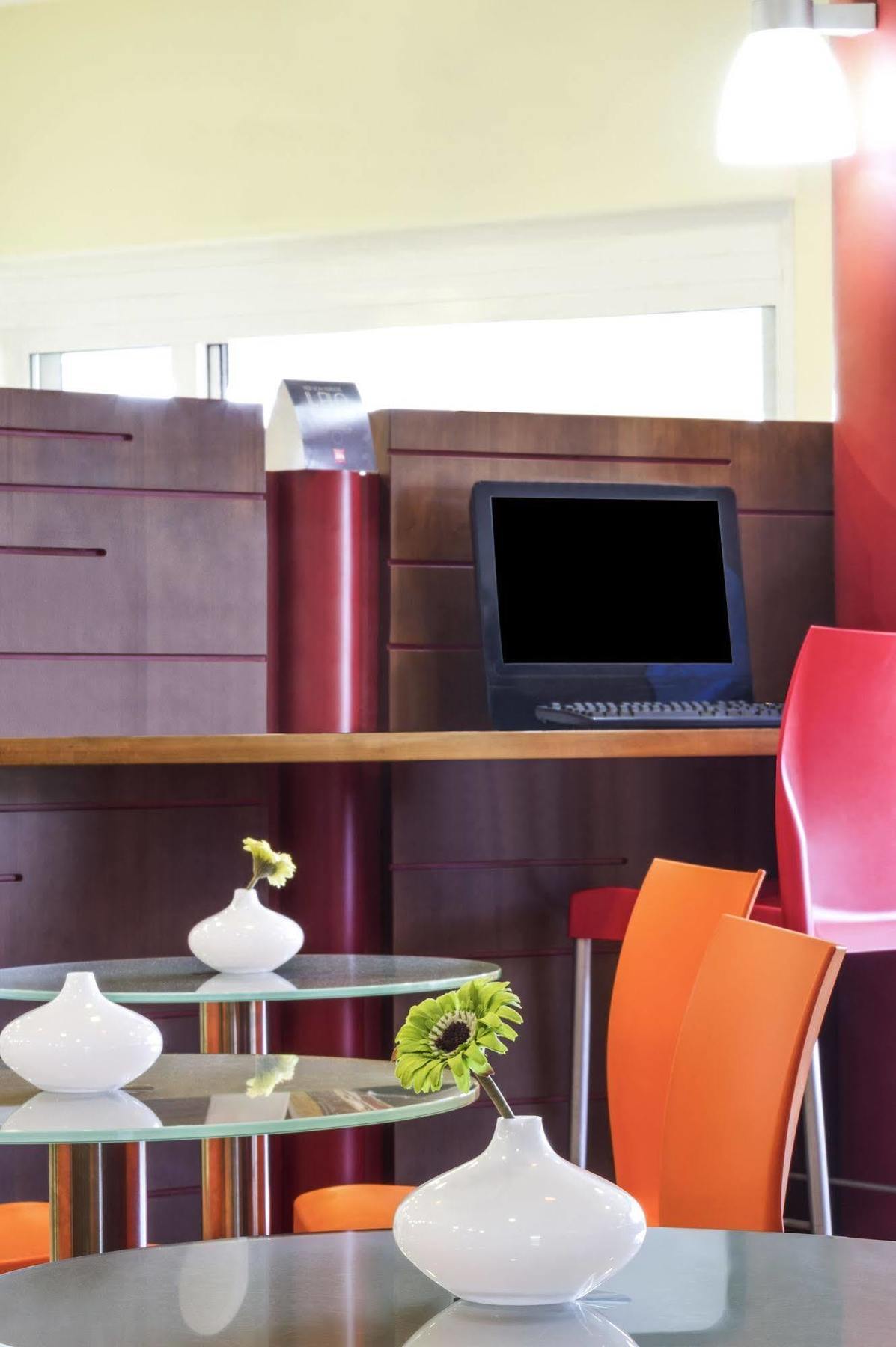 Hotel Ibis Firenze Prato Est Campi Bisenzio Bagian luar foto