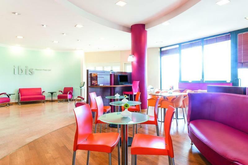 Hotel Ibis Firenze Prato Est Campi Bisenzio Bagian luar foto